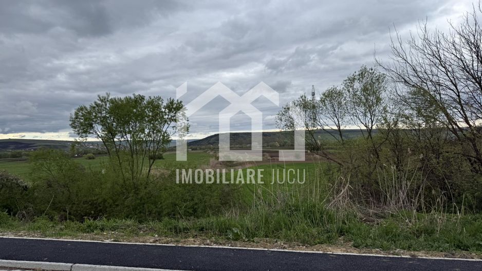 Teren intravilan – 1.738 mp | Jucu de Sus, zona Moliturii, front 23 - Poză 1