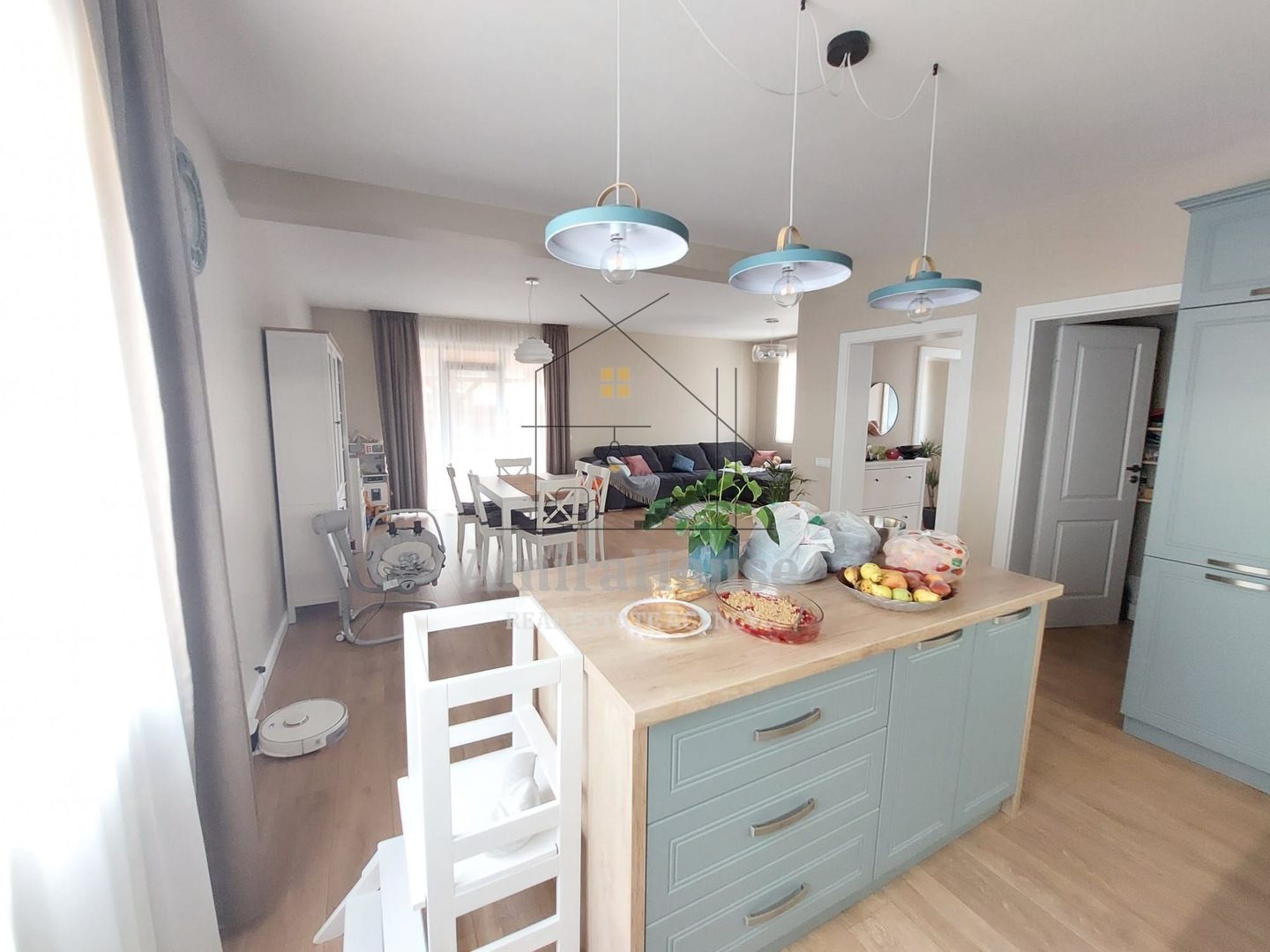 Duplex ultrafinisat mobilat utilat cu 2 locuri de parcare zona Terra - Poză 14