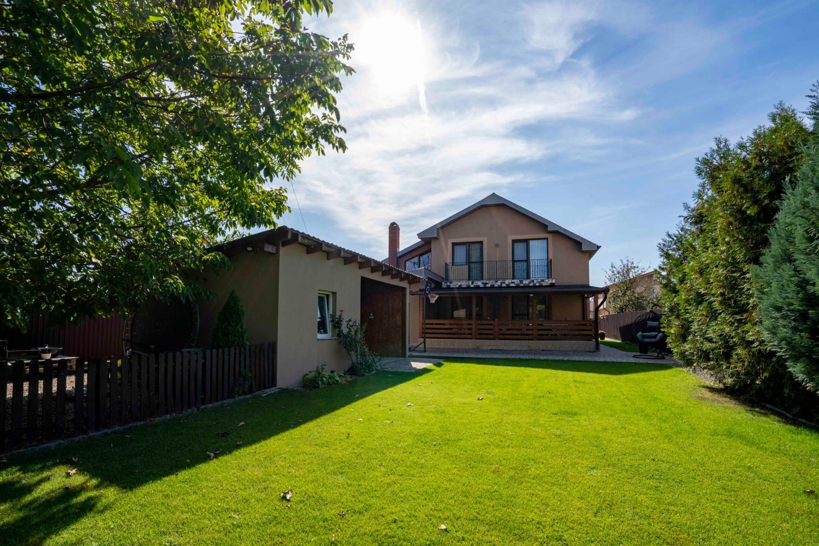 Casa cu teren 760 mp Episcopia Oradea - Poză 4