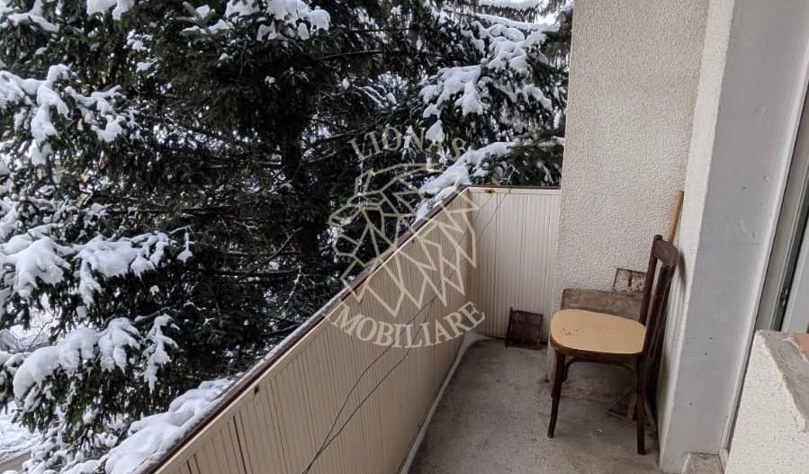 Apartament decomandat 4 camere 90 mp-balcon-Zona Centrala - Poză 8