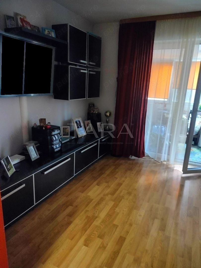 2 camere decomandate + garaj, boxă și parcare – Florești - Poză 1