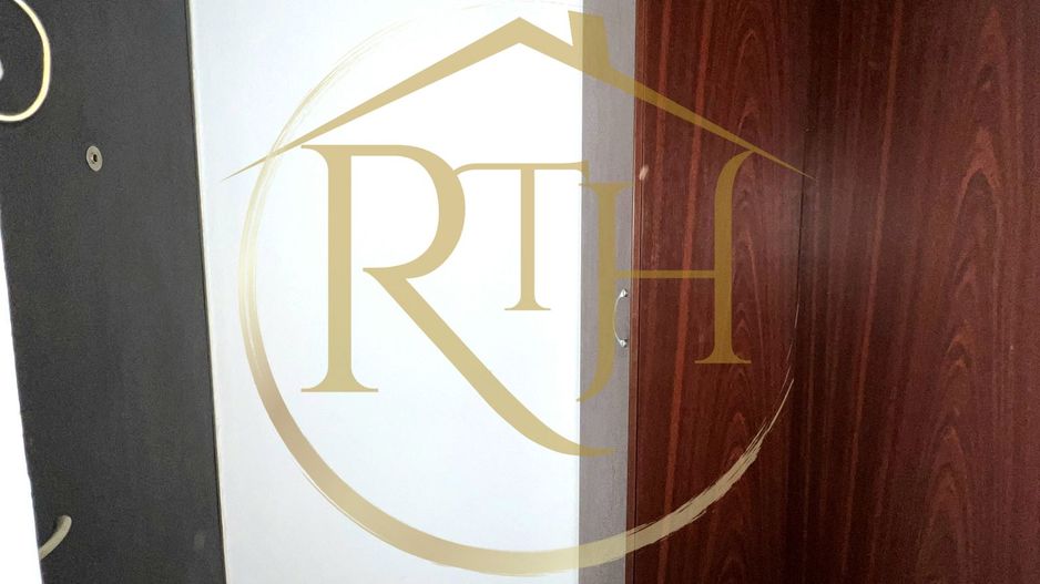 Inchiriez apartament cu 3 camere zona Olimpia , 380 euro/luna. - Poză 18