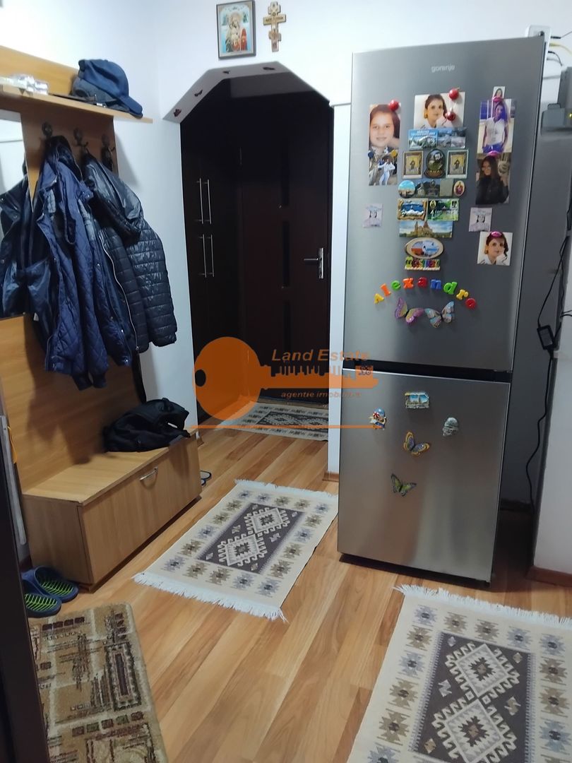 Apartament 2 camere decomandat | zonă 1 Decembrie - Poză 8