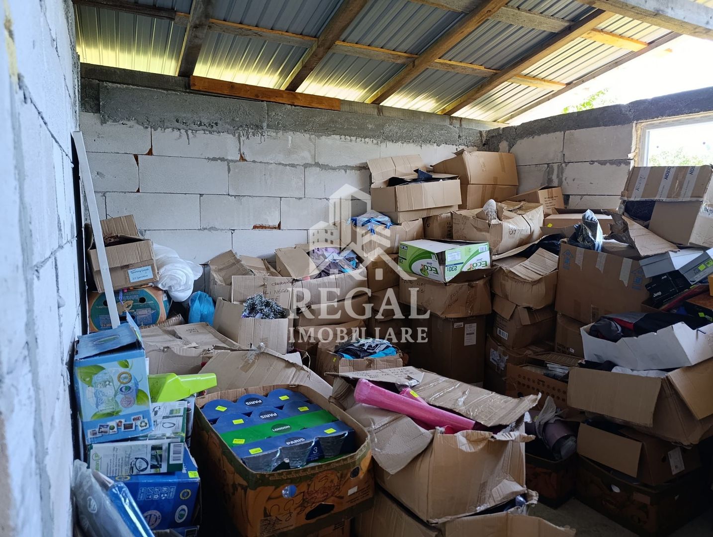 Casă la gri de vânzare – Central, 2800 mp teren - Poză 5