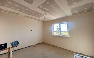 Vilă cu 4 camere de vânzare in Craiova - Poză 6