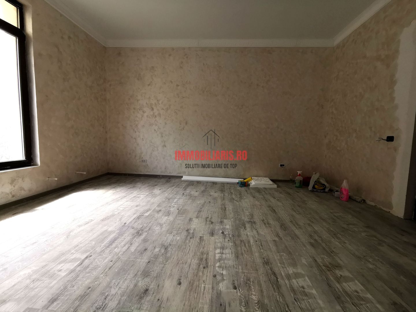 Ozana-Metrou 1 Decembrie 1918, Casa P+2+M, Prima Inchiriere - Poză 10