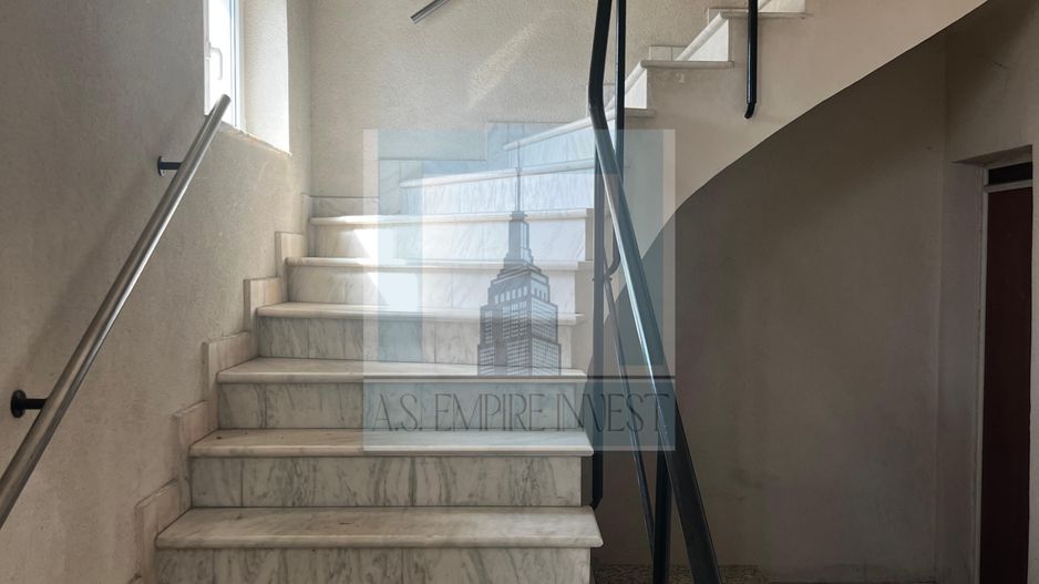 HALA 550 MP + birouri 110 mp+80 mp vestiare - zona Bartolomeu - Poză 9