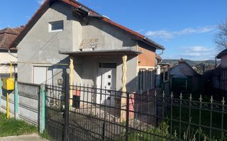 Casă de vanzare in unirea - Poză 1