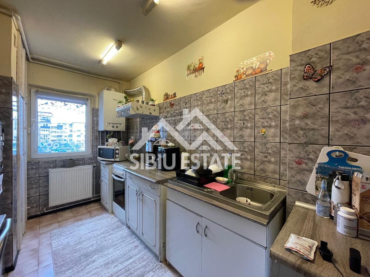 Apartament decomadat cu 3 camere, etaj 2 Cartier Valea Aurie - Poză 4