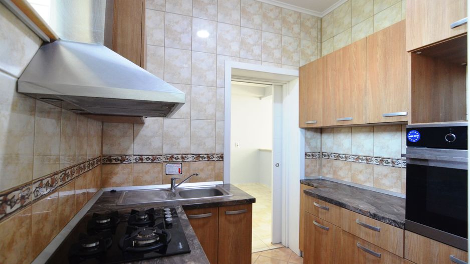 Inchiriem Vila individuala 6 camere cu panouri solare zona Pipera - Poză 8