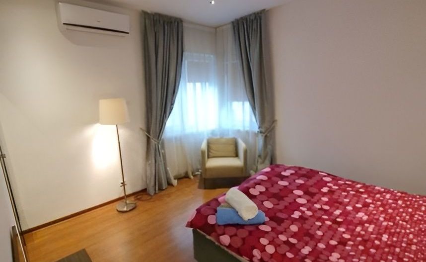 Apartament 3 Camere Spatios Romana Renovat - Poză 6