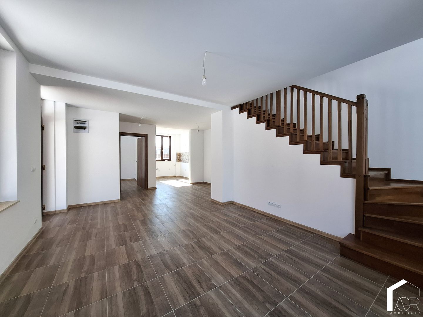 Casa tip duplex cu 4 camere, Paulesti - Poză 1