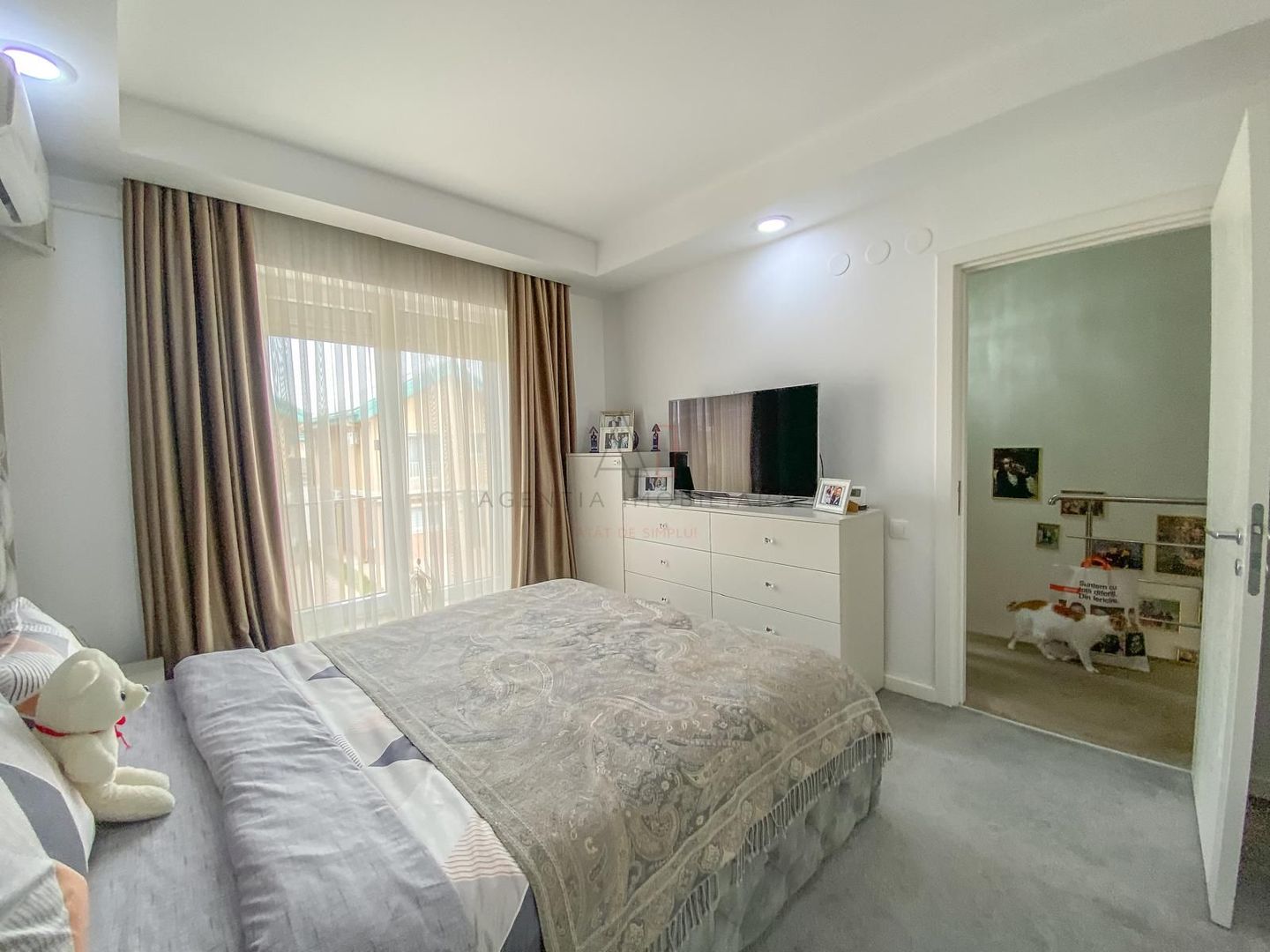 Casa 3 camere - Complex Cosmopolis - Poză 10