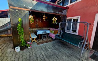 🏡 Casă spațioasă cu 9 camere în Strejnicu – pentru locuință, birouri - Poză 4