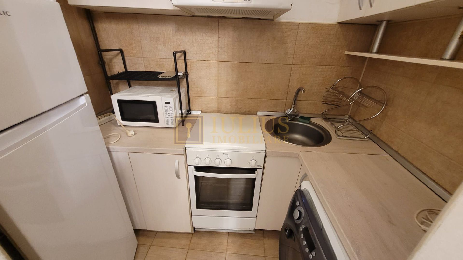 Apartament 2 camere. Mobilat si utilat. Centrala proprie - Poză 5
