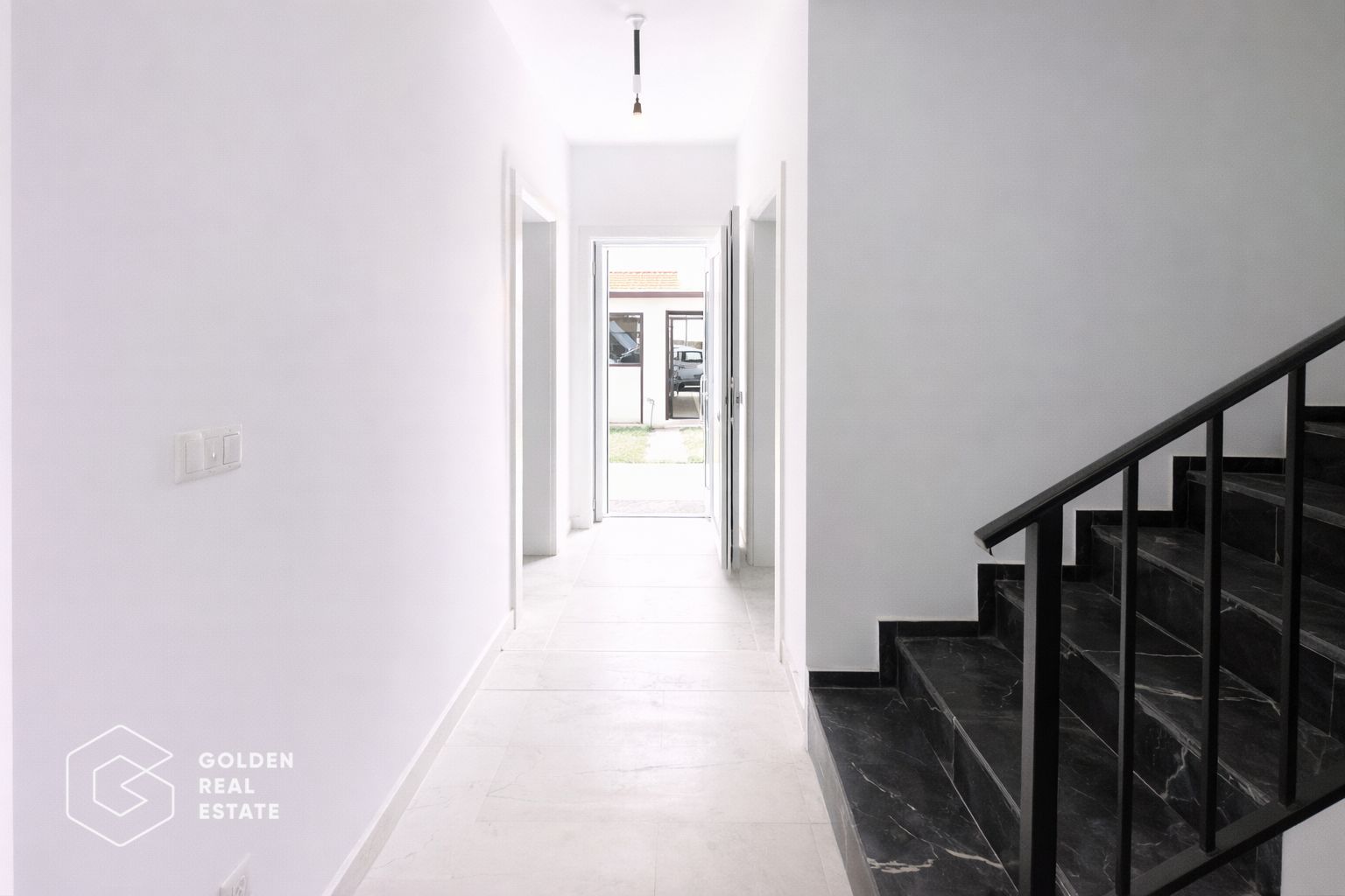 Duplex modern în Moșnița Nouă, 101 mp utili, 218 mp teren, fără pereți comuni - Poză 8