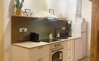 Vand apartament 2 camere, Centru,  finisaje de lux - Poză 3