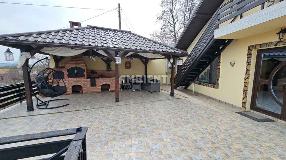 CASĂ individuală  P+M, teren 1400 mp, zona BRODOC; - Poză 1