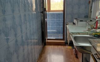 ⭐ OCAZIE în Micro 19! Apartament 2 Camere, Decomandat, Etaj 3/10 - Poză 7
