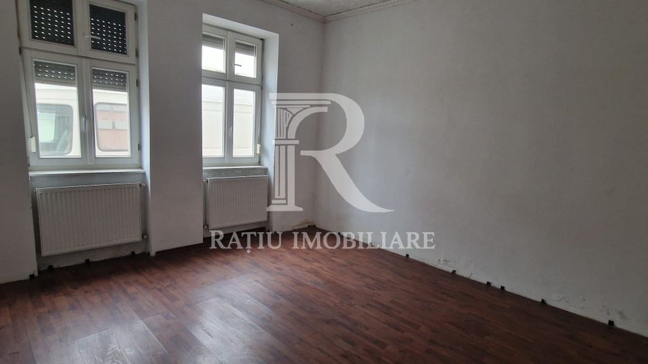 Apartament la casa | 3 Camere | Central | Oradea - Poză 10
