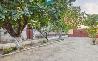 Casă bătrânească cu 4 camere in Pecica - Poză 4