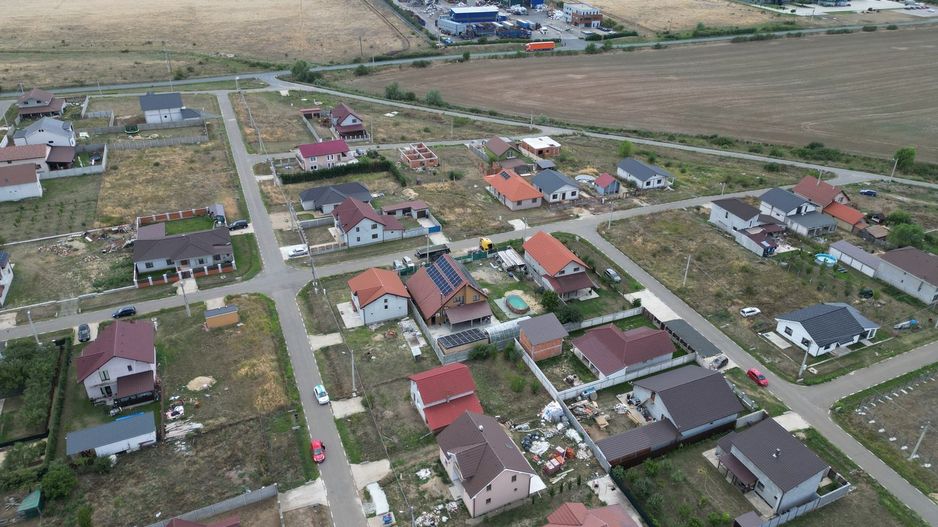 Casa la gri in Frumuseni - Poză 21