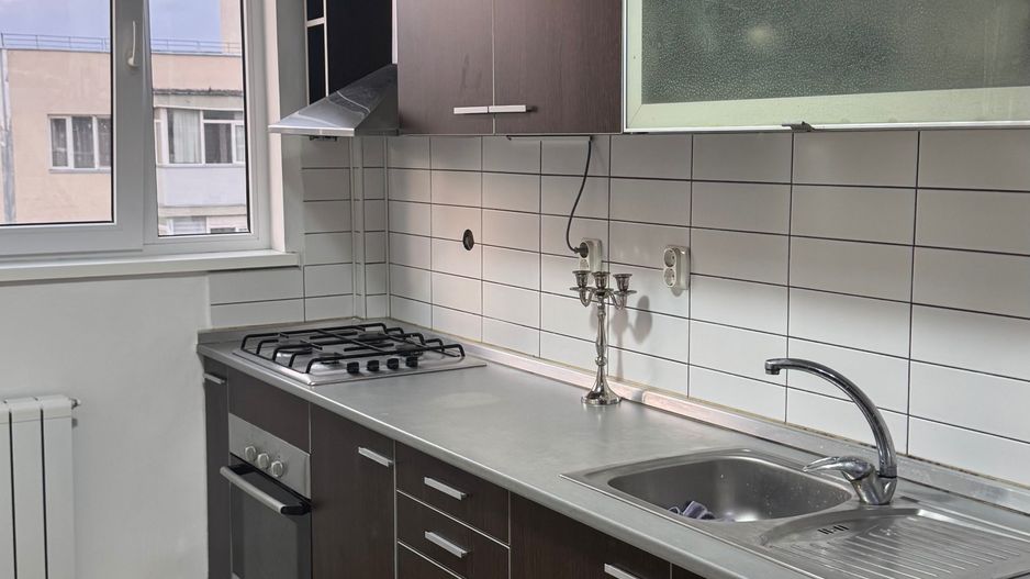 2 camere mobilat, parcare inclusa, 5 min metrou Costin Georgian - Poză 5