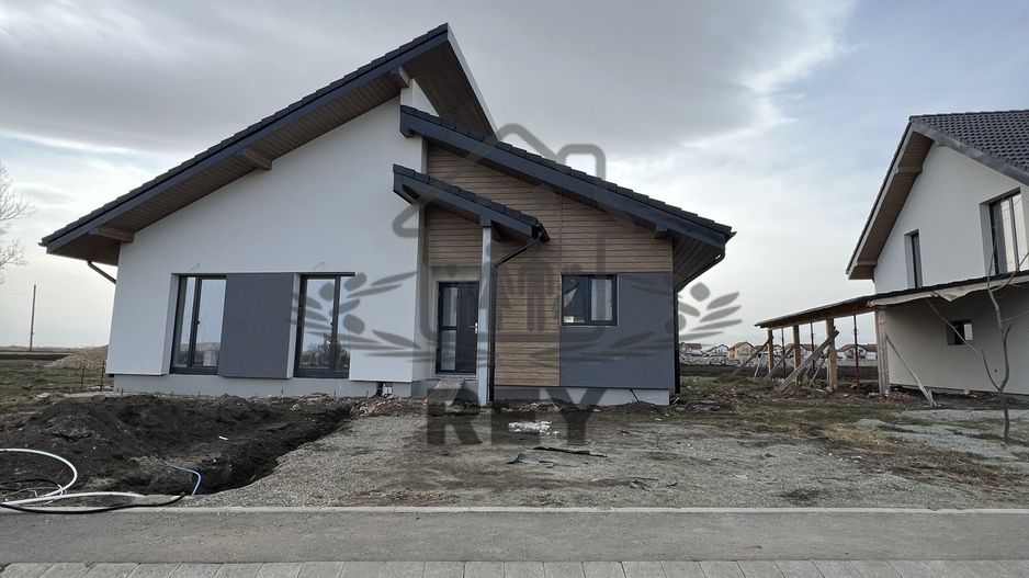 Teren cu PUZ, utilități și autorizație de construire/casă unifamilială - Poză 2