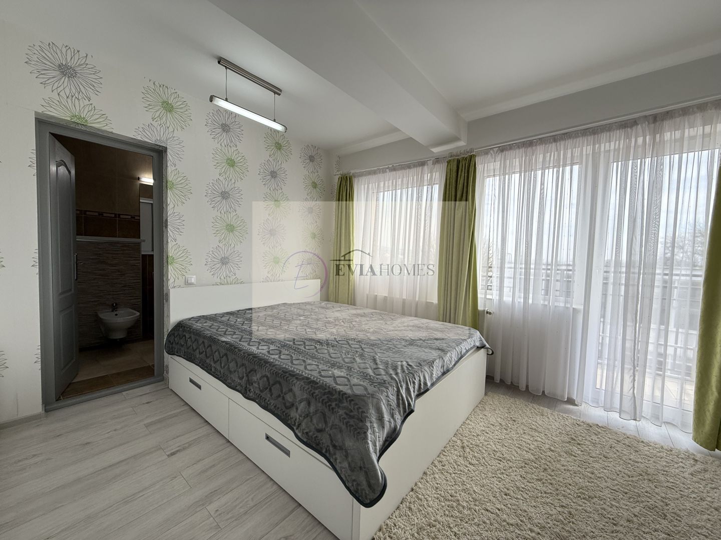 3 camere/ 2 bai/ balcon  – Zona Piata 1 Mai - Poză 7