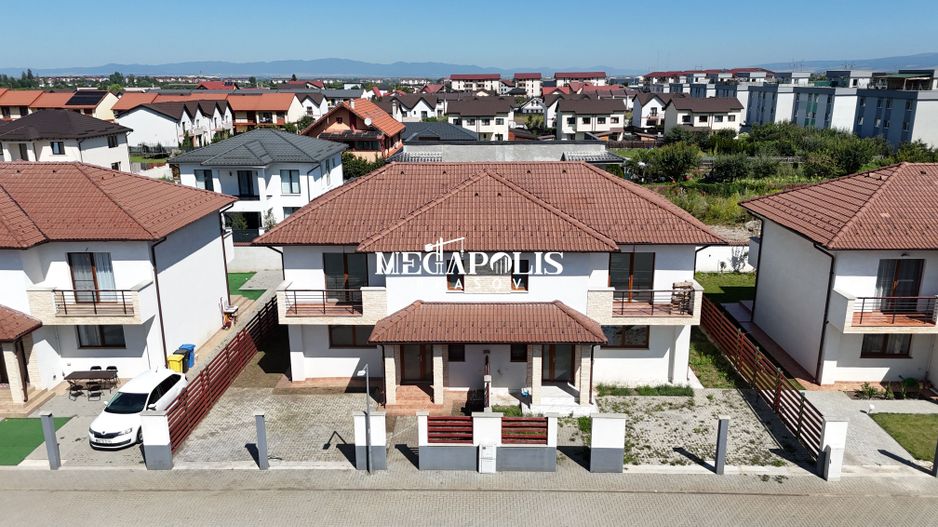 Intrarea in Sanpetru / Cartier Privat / Credit - Poză 20