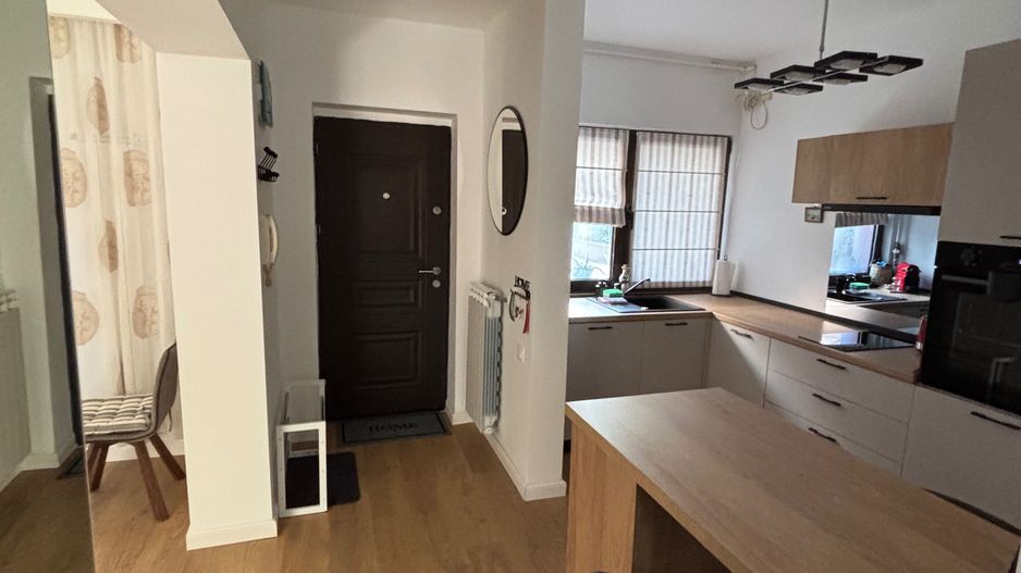 Inchiriere apartament 2 camere la curte, cu centrală proprie - Poză 2