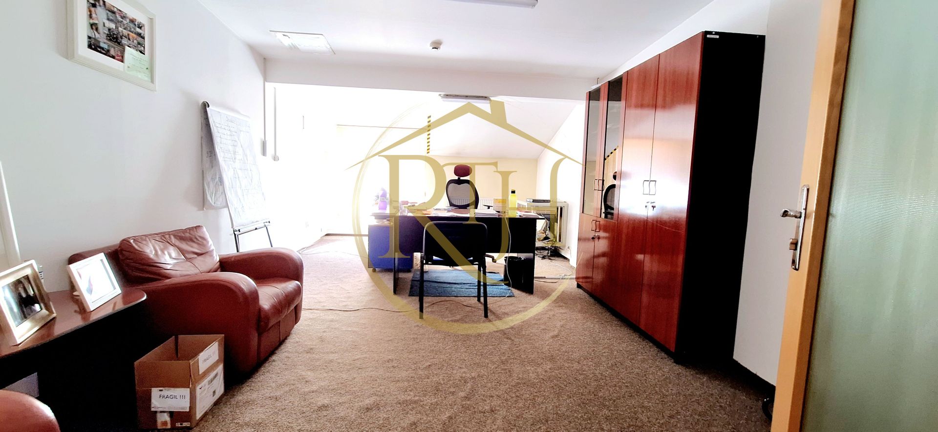 Oferim spre inchiriere spatii pentru birouri si depozit, zona Soarelui - Poză 9