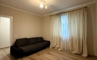 Curte proprie. Loc de parcare. Strada asfaltata - Poză 9