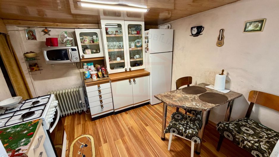 700 mp, teren intravilan, zona Centru, 150.000 euro - Poză 4