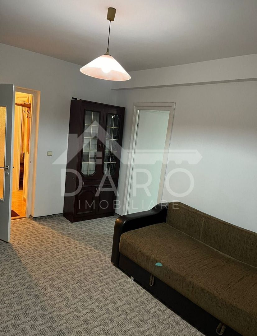 INCHIRIEZ APARTAMENT CU DOUA CAMERE UTRACENTRAL - Poză 2
