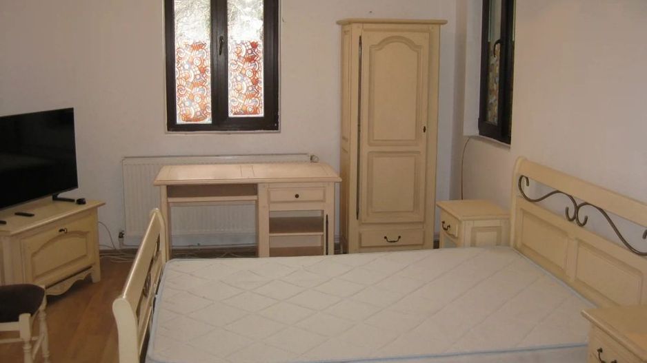 Închiriez garsonieră, Matei Basarab - Unirii, centrală proprie - Poză 1