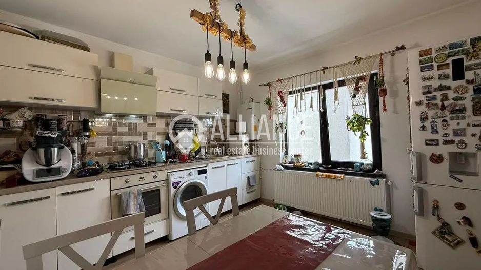 Valu lui Traian( Cod 07)  -Casă cu 3 camere (cu pod înalt amenajat) - Poză 3