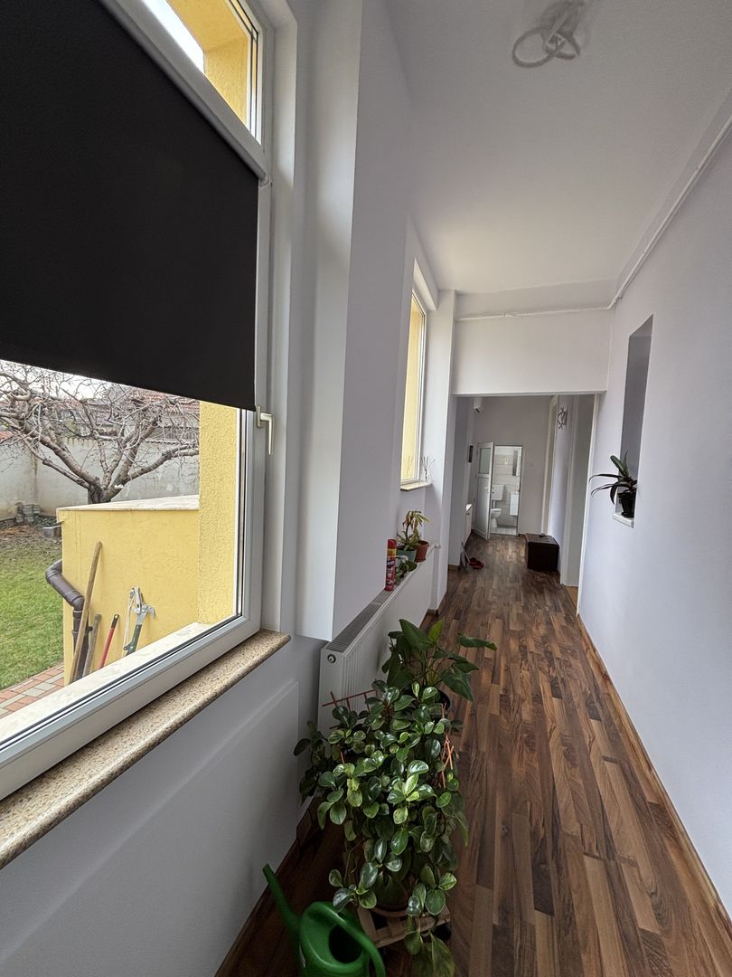 Vilă de închiriat zona Parvan - Poză 34