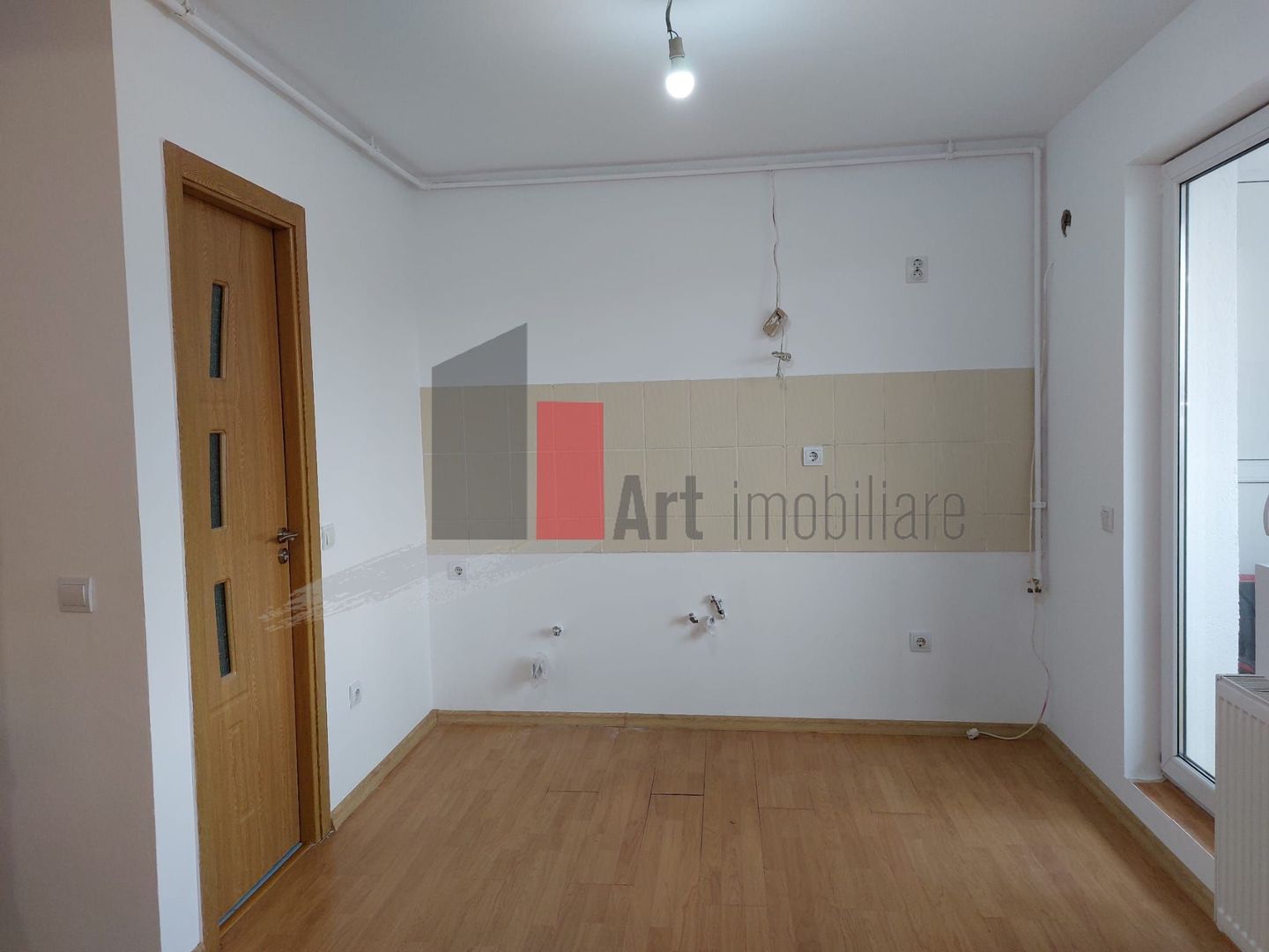 Apartamentul "BARRUKO" , P-ta Resita, liniste, verdeata, BLOC REABILITAT - Poză 1