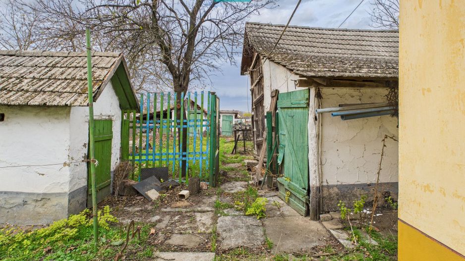 Casă cu 3 camere și potențial în Nagybanhegyes - Poză 8