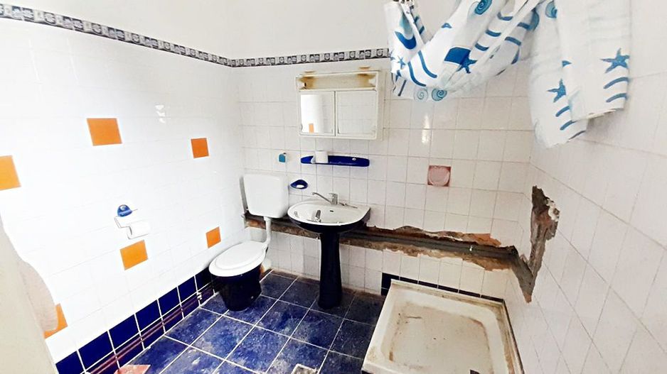 Predeal, casa de vacanta cu 5 camere si 630mp teren, 150000 euro - Poză 15