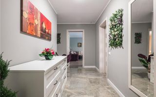 VAND Vila Recent Renovata la 10 minute de Piata Unirii - Poză 1