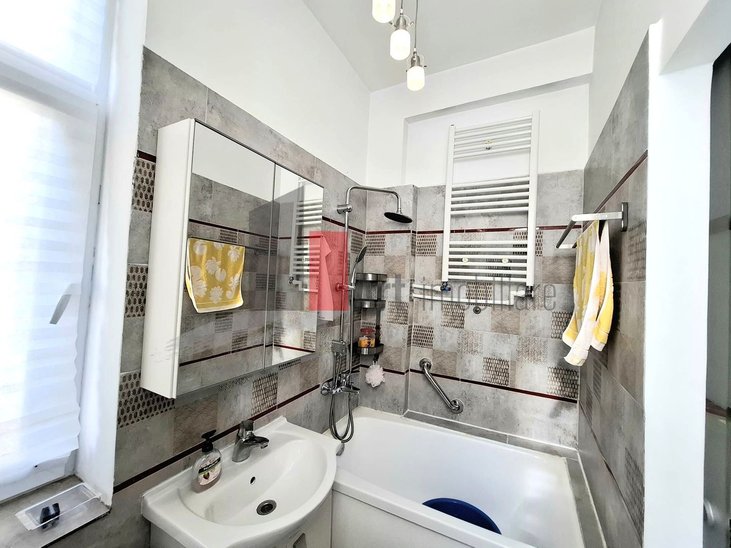 Studio modern, 32 mp,+ 20 mp anexe, zona Parcul Carol-Parlament - Poză 14