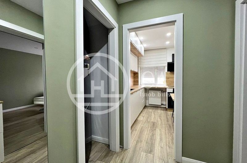 Apartament de vânzare cu 2 camere în zona Rogerius, Oradea - Poză 8