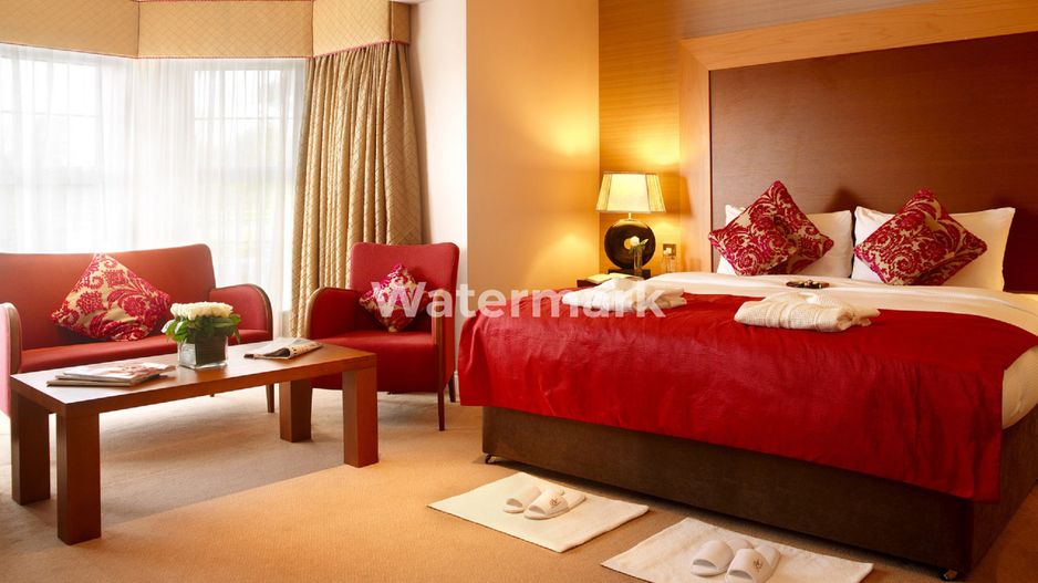 Apartament semicentral elegant si spatios - Poză 7