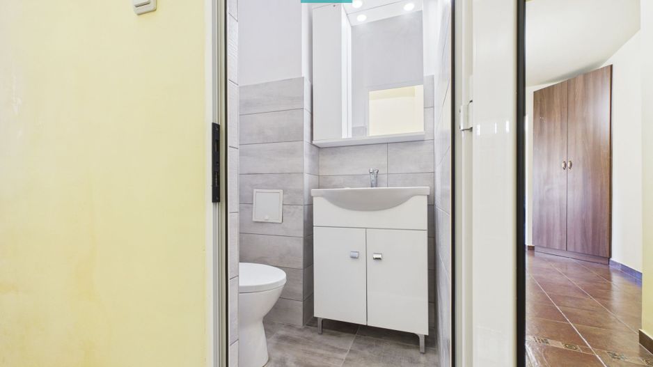 Apartament decomandat cu 3 camere, etaj II,  Alfa - Poză 9