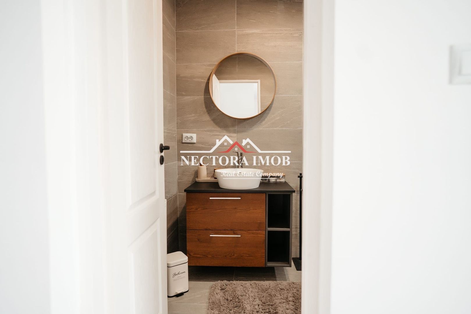 NECTORA IMOB-Apartament 3 camere, Zona Garii, 80 mp, Mobilat/Utilat - Poză 2