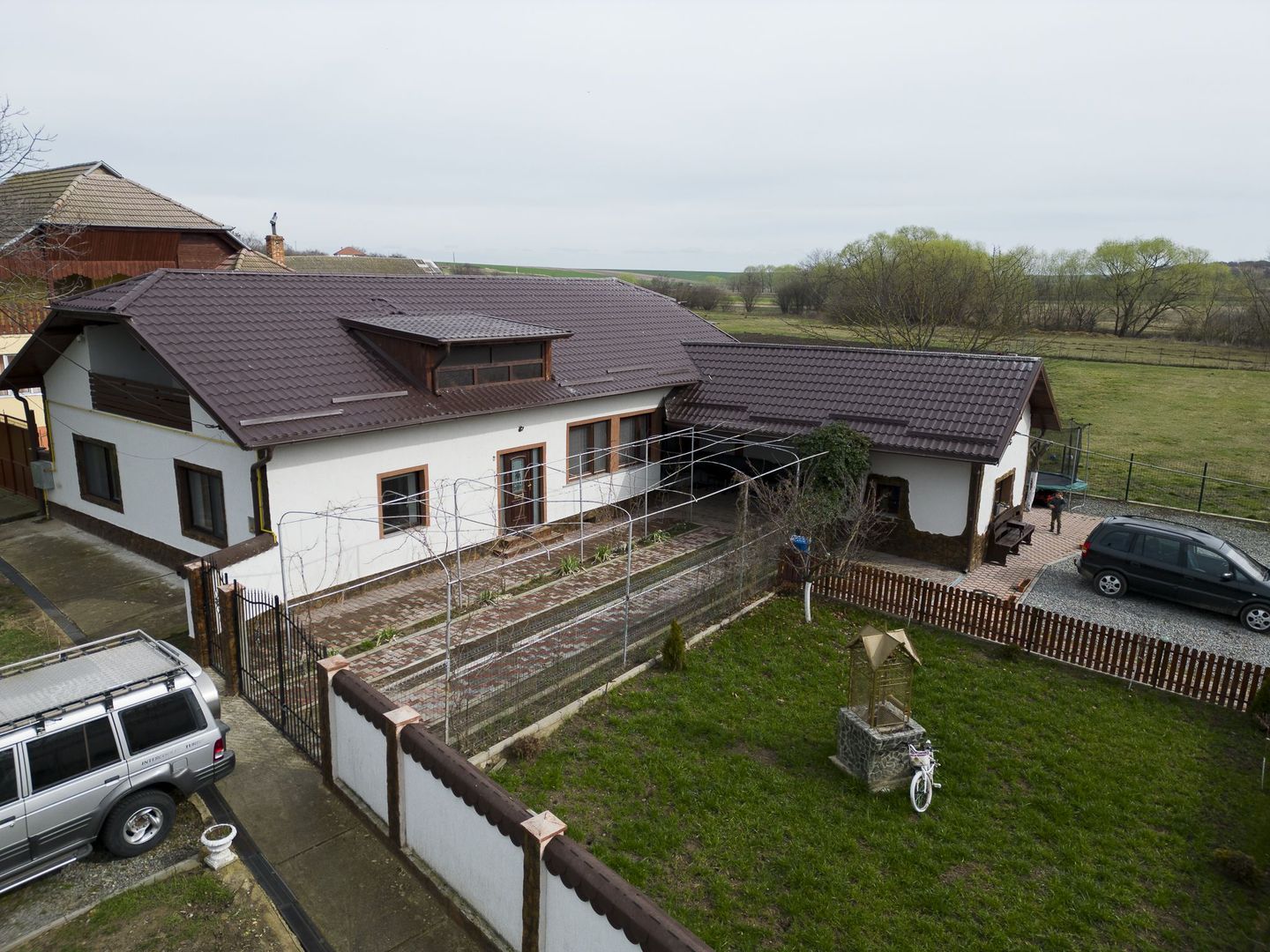 Proprietate imobiliară cu potențial extraordinar! - Poză 45