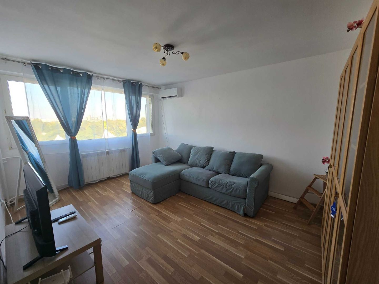 Apartament 2 camere de închiriat Eroii Revoluției - Poză 2