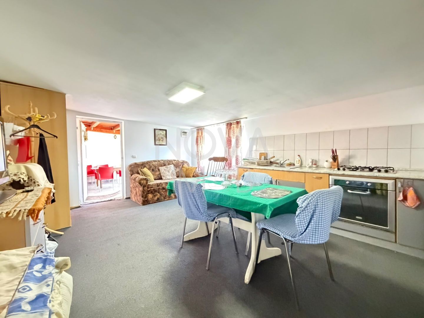 Apartament la casa - curte - pet friendly - Lazaret - Poză 4